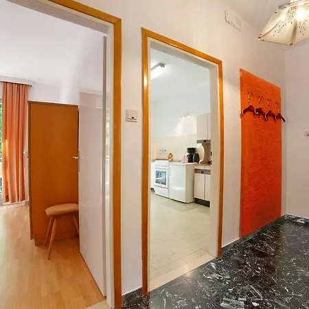Sabine - Edith Apartment *